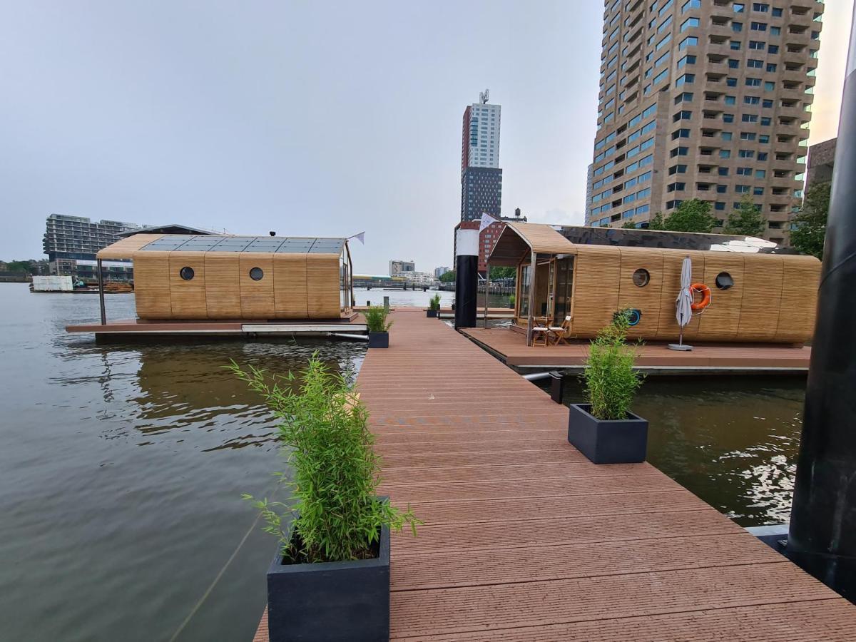 فندق Wikkelboat Nr2 At Floating Rotterdam Rijnhaven المظهر الخارجي الصورة
